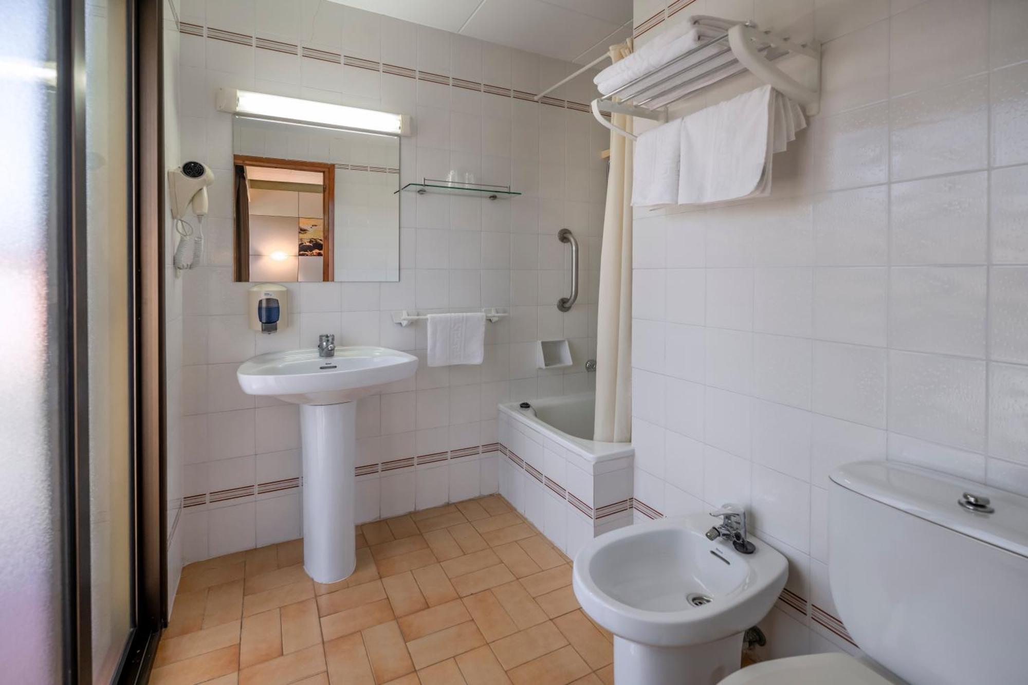 Hotel Sabiote Пінеза-да-Мар Екстер'єр фото